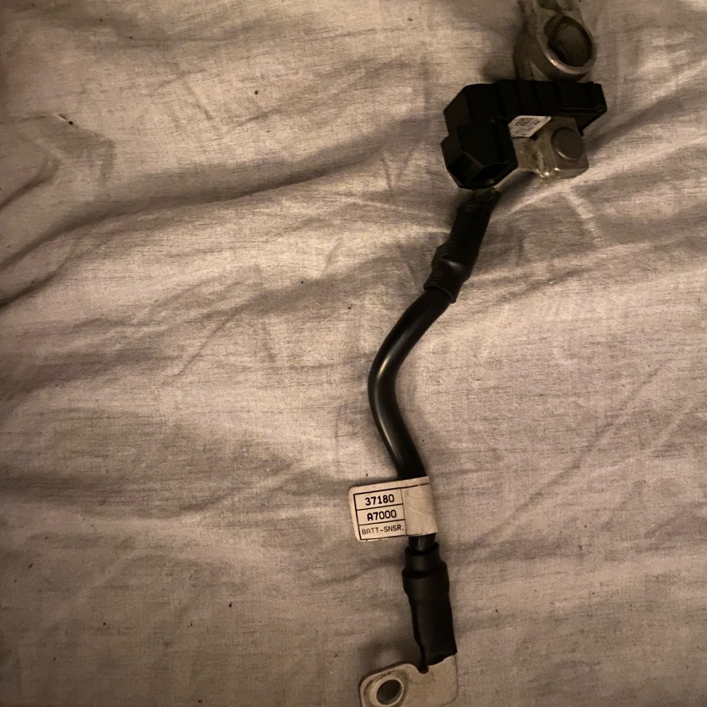 kia battery sensor 37180 A 7000